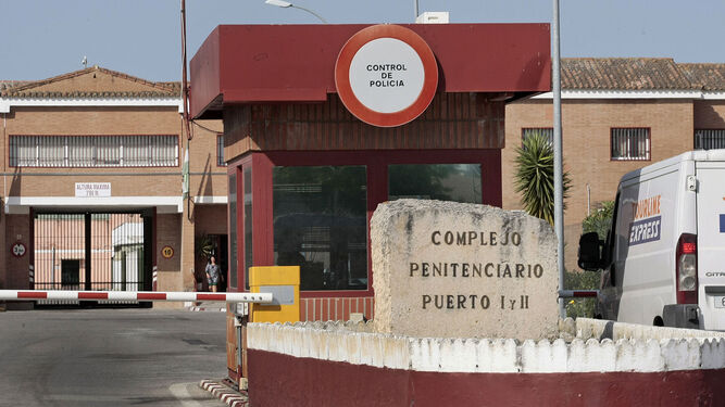 Entrada al complejo penitenciario de Puerto I y Puerto II.
