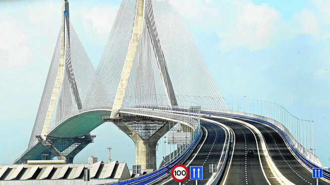 El puente de la Constitución de 1812, la obra pública que mayor presupuesto se ha llevado en la provincia en los últimos años.
