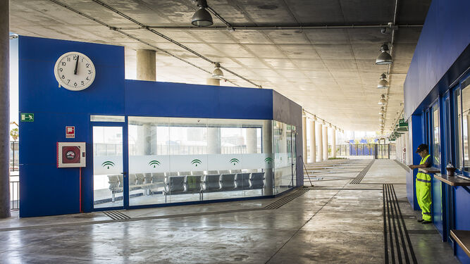 Estado del interior de la nueva terminal de autobuses interurbanos, cuyas obras acabaron a finales de 2015.