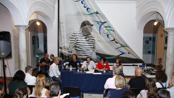 'El Puerto Cultural' se despide con  un homenaje