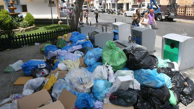 Imagen de una huelga de recogida de residuos anterior en la localidad.