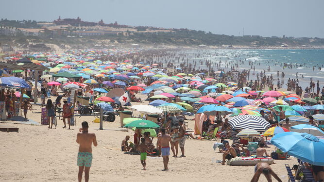 La Barrosa se sitúa cada año entre las mejores listas especializadas en turismo La playa de los rankings