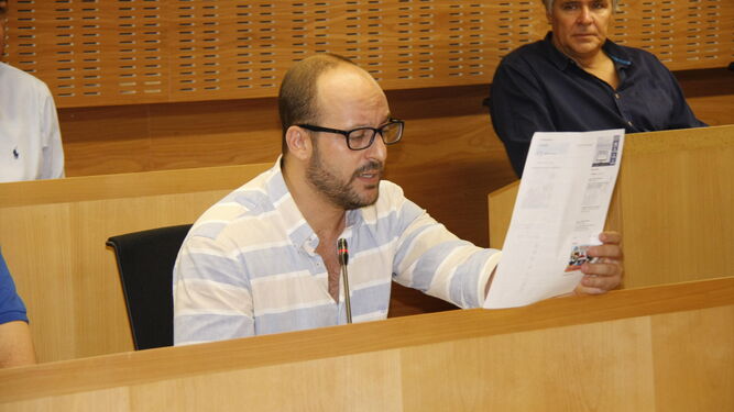 El portavoz del grupo municipal del Partido Popular, Germán Beardo, en el pleno del pasado viernes.