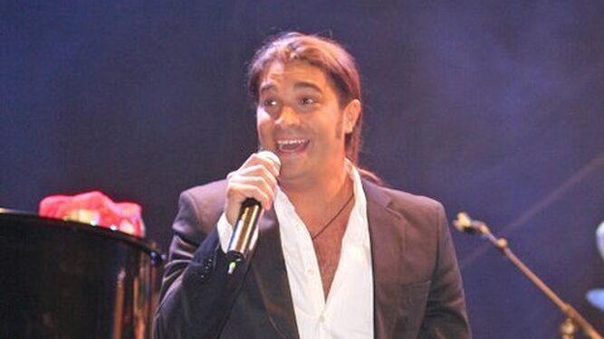 Jesús Monje en su faceta de músico y cantante.