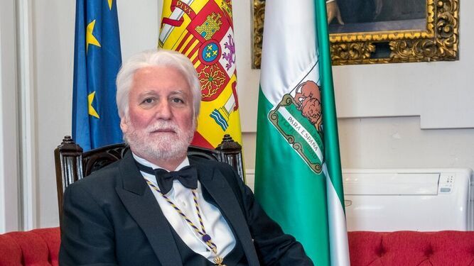 El doctor Jesús Castiñeiras, presidente de la Real Academia de Medicina.