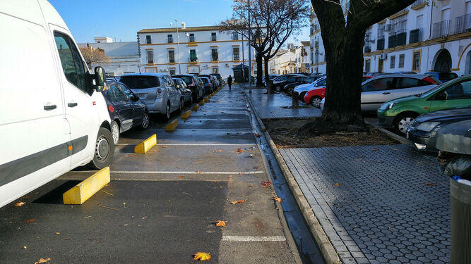 Una imagen del paso peatonal que se ha habilitado en el aparcamiento de la Plaza de Toros.