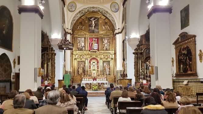 Celebración de los cultos en la parroquia de San Lorenzo.
