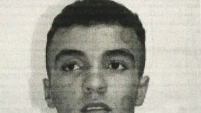Maruan Abdelatif, el joven que busca la Policía tras encañonar a 4 agentes