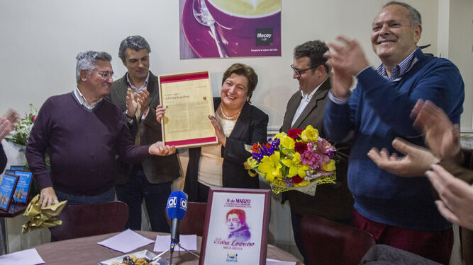 Elvira Loureiro, 'La Gallega', durante el homenaje que ayer recibió de la Asociación de Hosteleros.