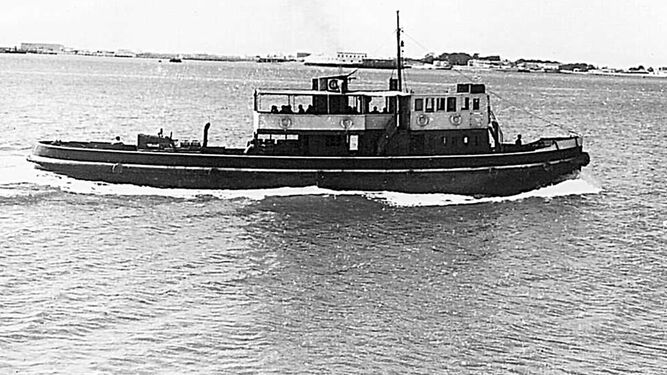1943 hace 75 añosEl remolcador Matagorda, a punto de naufragar en la bahía