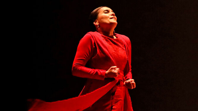 Actuación de Rafaela Carrasco en el Teatro Villamarta.