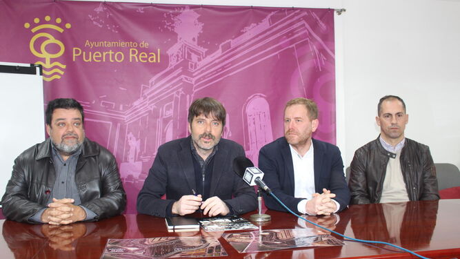 Antonio Gómez, Alfredo Charques, Conrado Rodríguez y Francisco León, en la presentación de las rutas.
