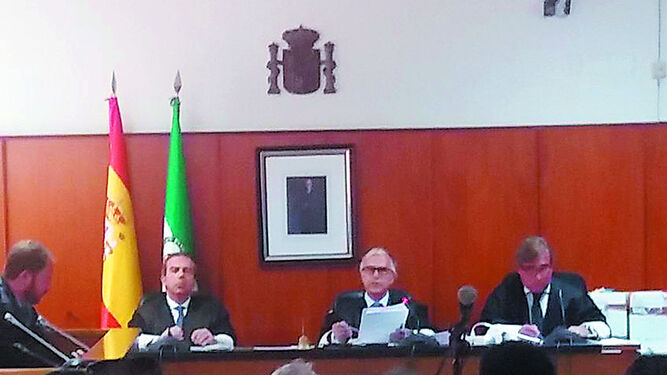 El tribunal de la Sección Tercera de la Audiencia de Cádiz, encargado de juzgar este caso.