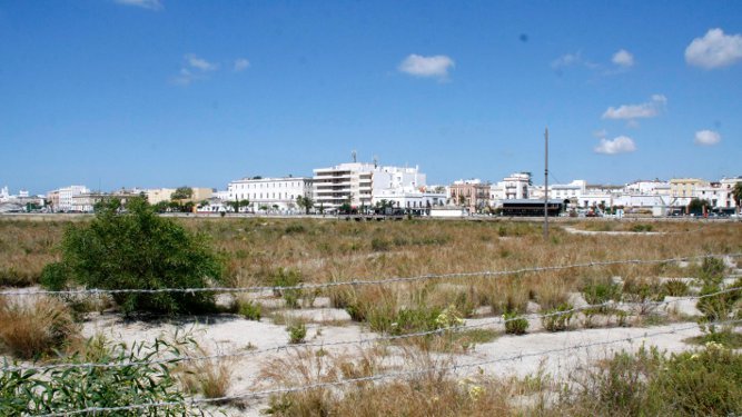 Terrenos de la margen izquierda del río en los que se centra el proyecto objeto del convenio entre Ayuntamiento y APBC.