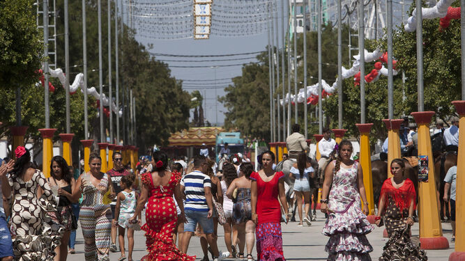 Aspecto del recinto ferial de La Magdalena durante la celebración del día de la mujer en la Feria, en una imagen de archivo.