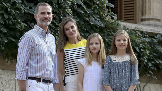 Los Reyes y sus hijas en las vacaciones de 2017 en Marivent