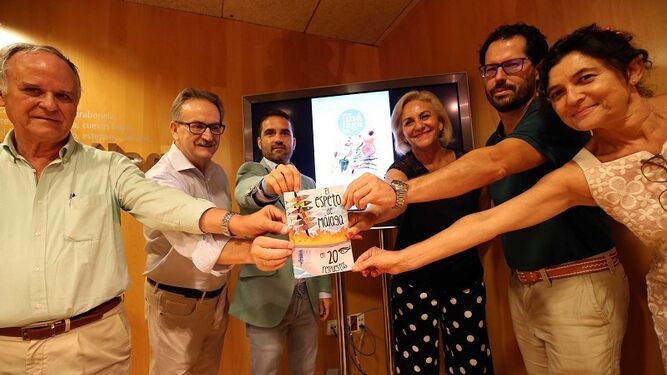 Presentación del folleto 'El espeto de Málaga en 20 respuestas' en la Diputación.