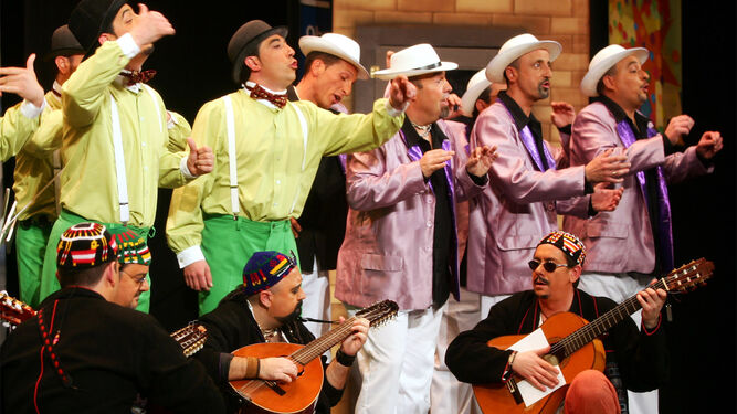 'La calle del arte' en 2008 fue el primer coro a pie que sacó Sevilla Pecci.