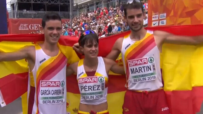 Los tres atletas españoles tras finalizar las pruebas