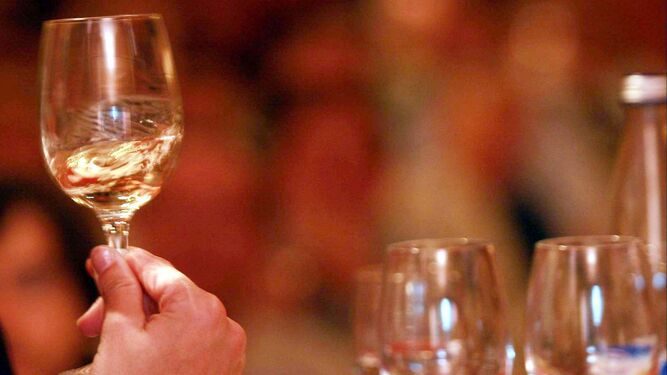 En las catas de Flor de Sal se probarán vinos modernos y clásicos, tintos y un maridaje especial con queso.