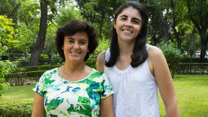 Las investigadoras Amparo Larrauri y Clara Mazagatos, del Centro Nacional de Epidemiología.