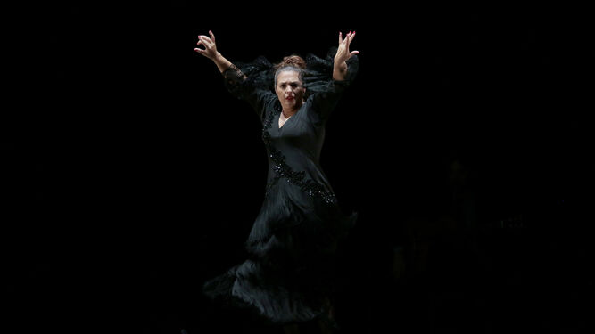 Pastora Galván en un pasaje de 'La Edad de Oro, coreografiada por su hermano Israel