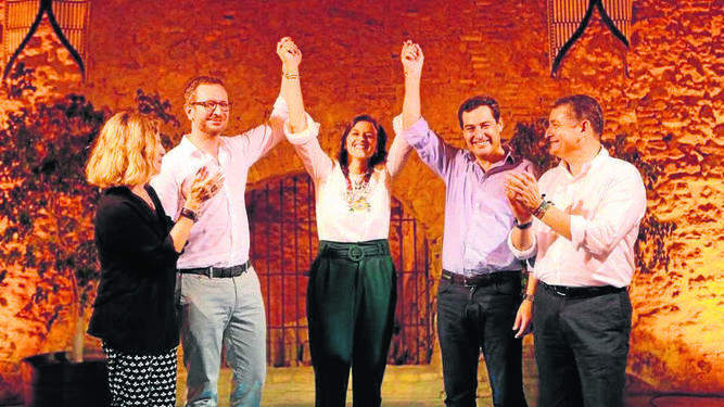 El PP presentó públicamente a su candidata a la Alcaldía en un acto celebrado en el Castillo de Santiago.