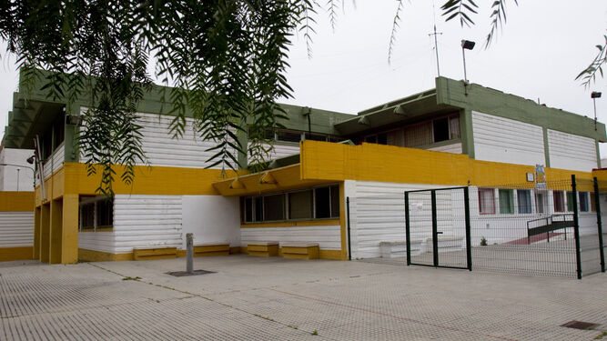 Instalaciones del antiguo colegio Eduardo Benot, en una imagen de archivo.