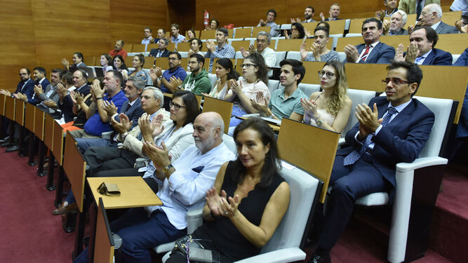 Público presente en el salón de actos de EOI.