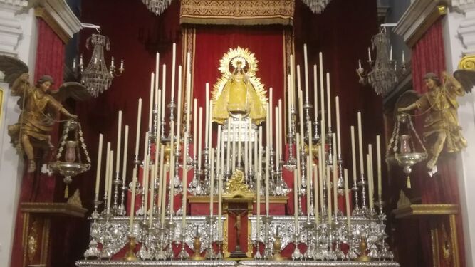 Altar de la Virgen de la Palma para la novena de este año