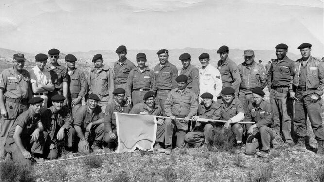 Soldados que participaron en las labores de limpieza de Palomares tras las caídas de las bombas nucleares.
