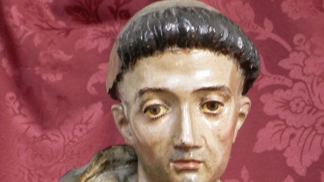 Detalle de la talla de Santo Tomás de Aquino.