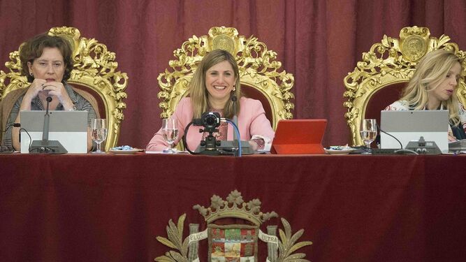 Irene García durante el último pleno de la Diputación