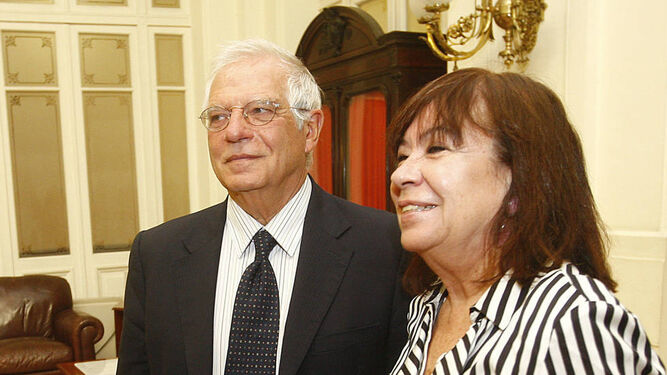 Josep Borrell y Cristina Narbona, en una de sus últimas apariciones públicas.