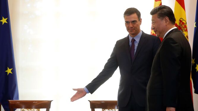 Pedro Sánchez, con el presidente chino, Xi Jinping