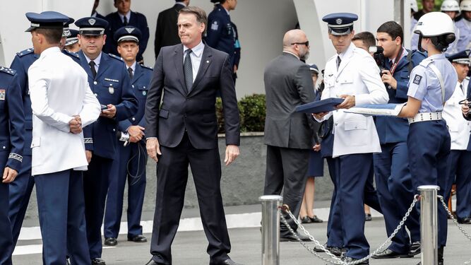 Bolsonaro participa en un acto militar en el estado de Sao Paulo.
