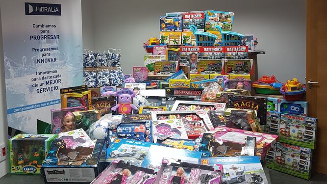 Lote de juguetes donados por Hidralia