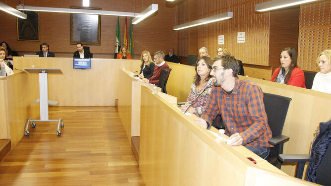 Antonio Fernández actuó como alcalde accidental en la sesión ordinaria celebrada en la tarde noche de ayer.