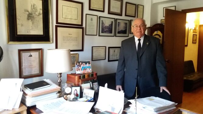 José Luis Suárez Villar, el pasado viernes en Cádiz, en su despacho.
