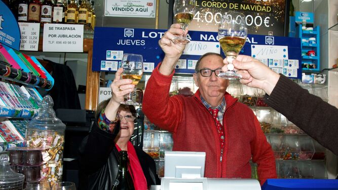 Los premios de la lotería reparten alegría e ilusión por toda España