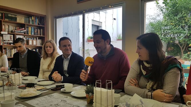 El concejal de Economía y Hacienda, Antonio Fernández, ofreció datos sobre la evolución positiva de las cuentas municipales.