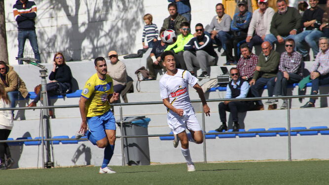 Javi Navarro regresa a Ceuta, donde jugó varias temporadas.
