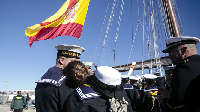 Elcano inicia su XCI crucero de instrucci&oacute;n en C&aacute;diz