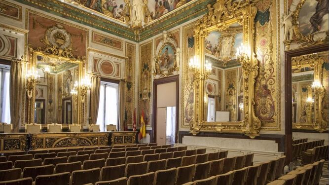Una imagen del salón de actos del Palacio de Santoña, en Madrid.
