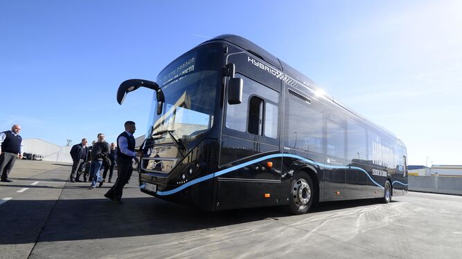 El autobús híbrido que estará en pruebas hasta el 28 de febrero