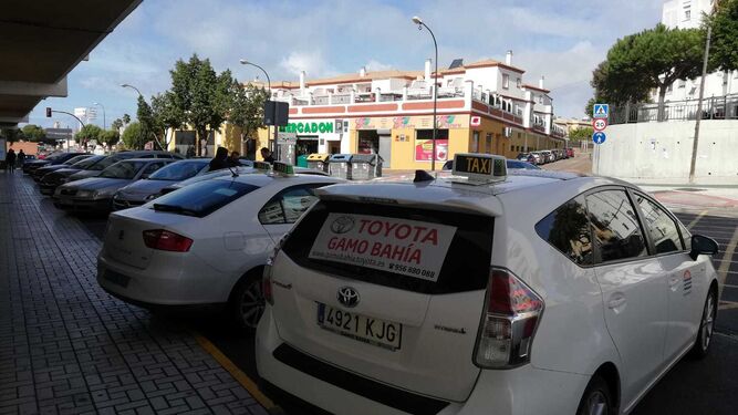 Nuevo parada de taxi en Puerto de Palos.