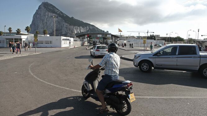 Inmediaciones de la Verja de Gibraltar.