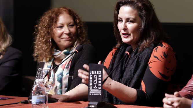 María del Mar Moreno y Pilar Távora, en la rueda de prensa de ayer.