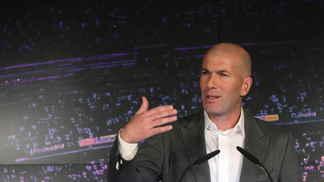 Zinedine Zidane, en su presentación como nuevo entrenador del Real Madrid