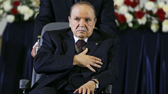 Abdelaziz Buteflika jura el cargo como presidente de Argelia el 28 de abril de 2014.